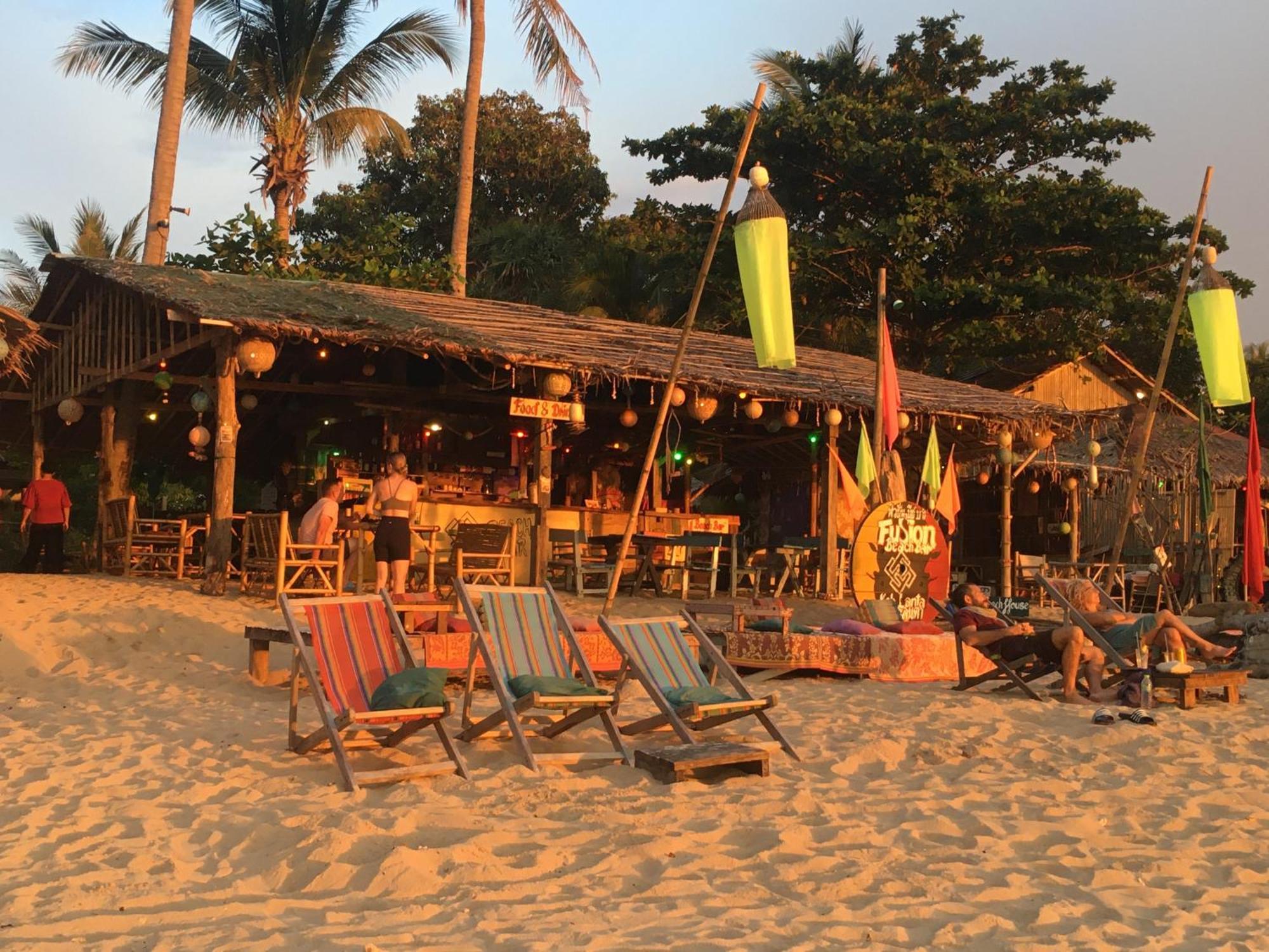 ホテル Relax Beach House Ko Lanta エクステリア 写真