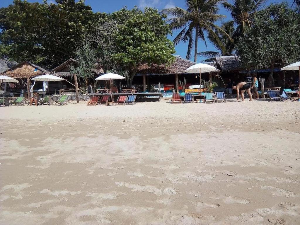 ホテル Relax Beach House Ko Lanta エクステリア 写真