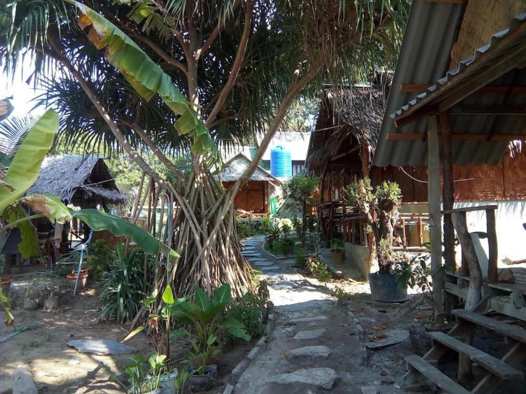 ホテル Relax Beach House Ko Lanta エクステリア 写真